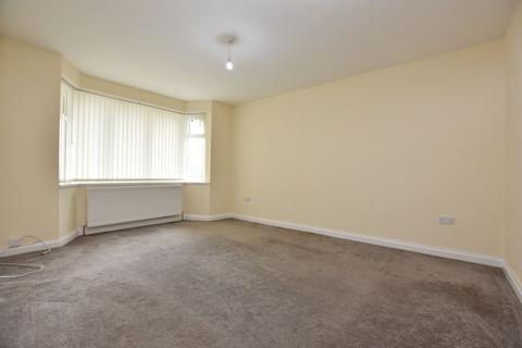 4 bedroom detached house to rent, Newton Road, Great Barr, Birmingham
