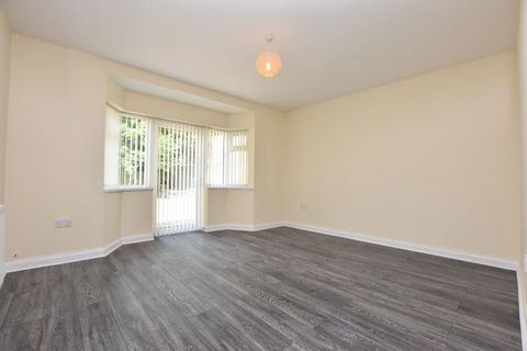 4 bedroom detached house to rent, Newton Road, Great Barr, Birmingham