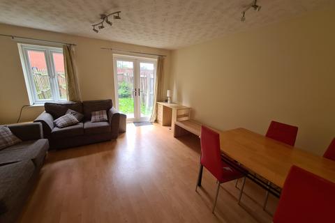 4 bedroom townhouse to rent, Leaf Street, Hulme, Manchester, M15 5LE