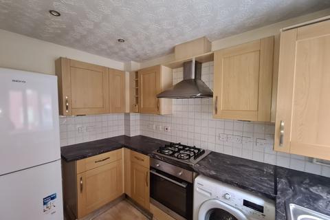 4 bedroom townhouse to rent, Leaf Street, Hulme, Manchester, M15 5LE