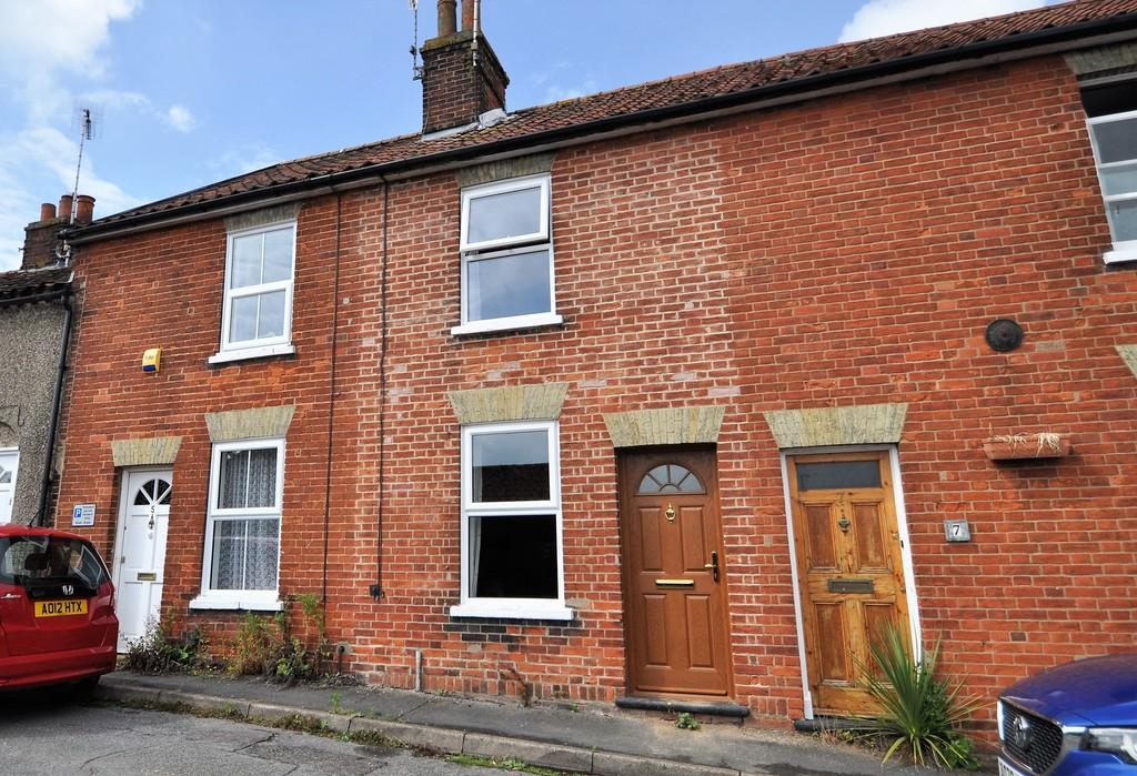New Cut, Halesworth 2 bed terraced house £190,000