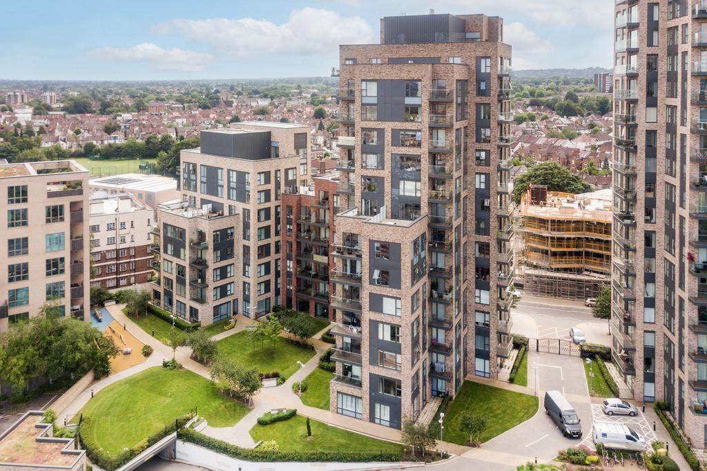 Cherry Orchard Road, Croydon 3 bed apartment for sale £