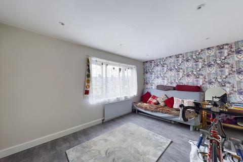 98 Park Drive, Campsall, Doncaster, DN6 9NU