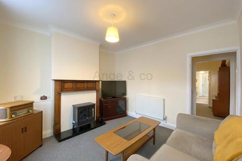 64 Queens Road, Lowestoft, NR32 1TD