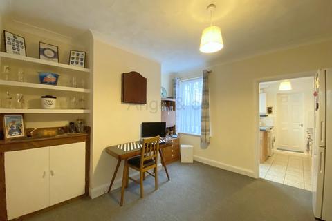 64 Queens Road, Lowestoft, NR32 1TD