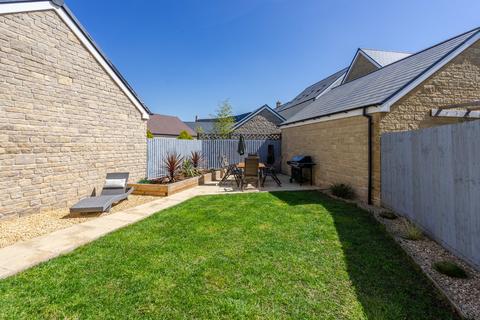 4 Carnival Close, Malmesbury, SN16 9FY