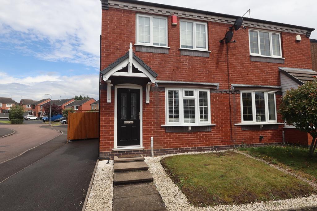 Tanacetum Drive, Tame Bridge, Walsall 2 bed semidetached house £725