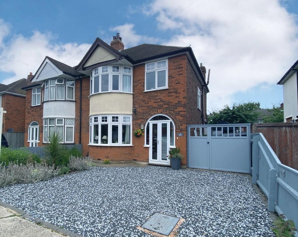 brunswick-road-ipswich-ip4-4bp-3-bed-semi-detached-house-290-000