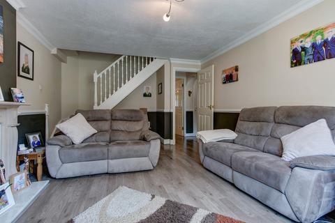 9 Avonbank Close, Hunt End, Redditch, B97 5XR