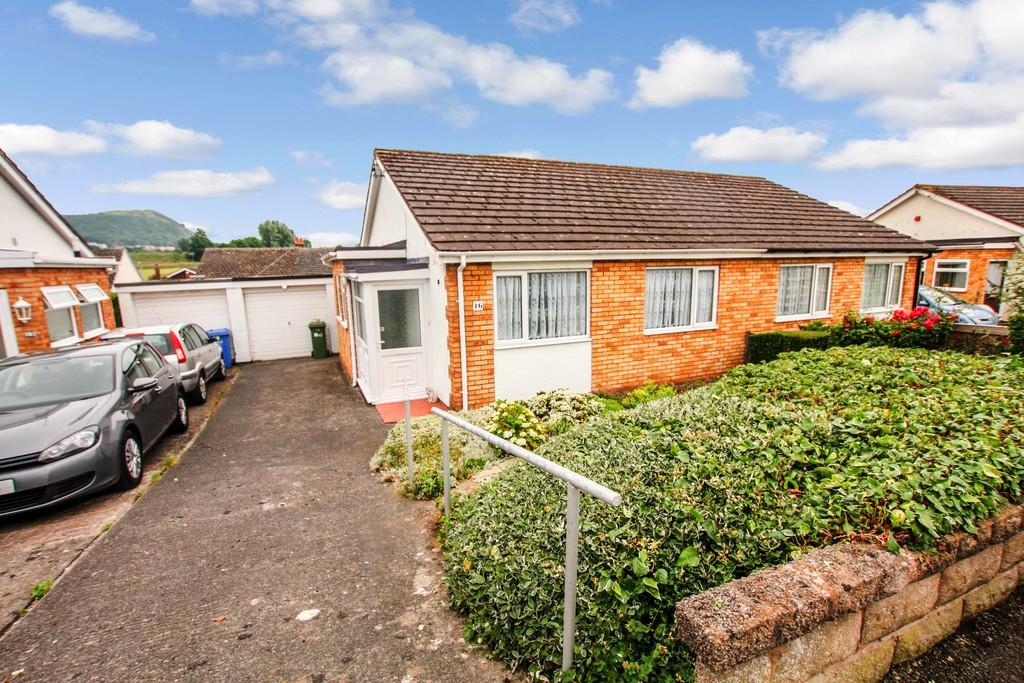 St Chads Way, Prestatyn 2 bed semidetached bungalow £150,000