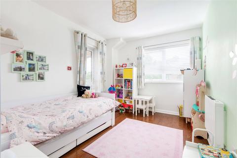 5 Goodhart Place, London, E14 8EG