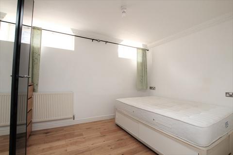 1 bedroom apartment to rent - Charrington House, Cephas Avenue, London