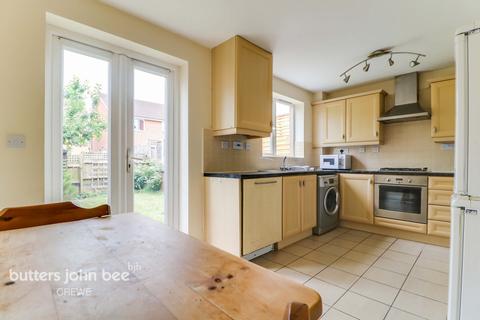 39 Chassagne Square, Crewe, CW1 3GJ