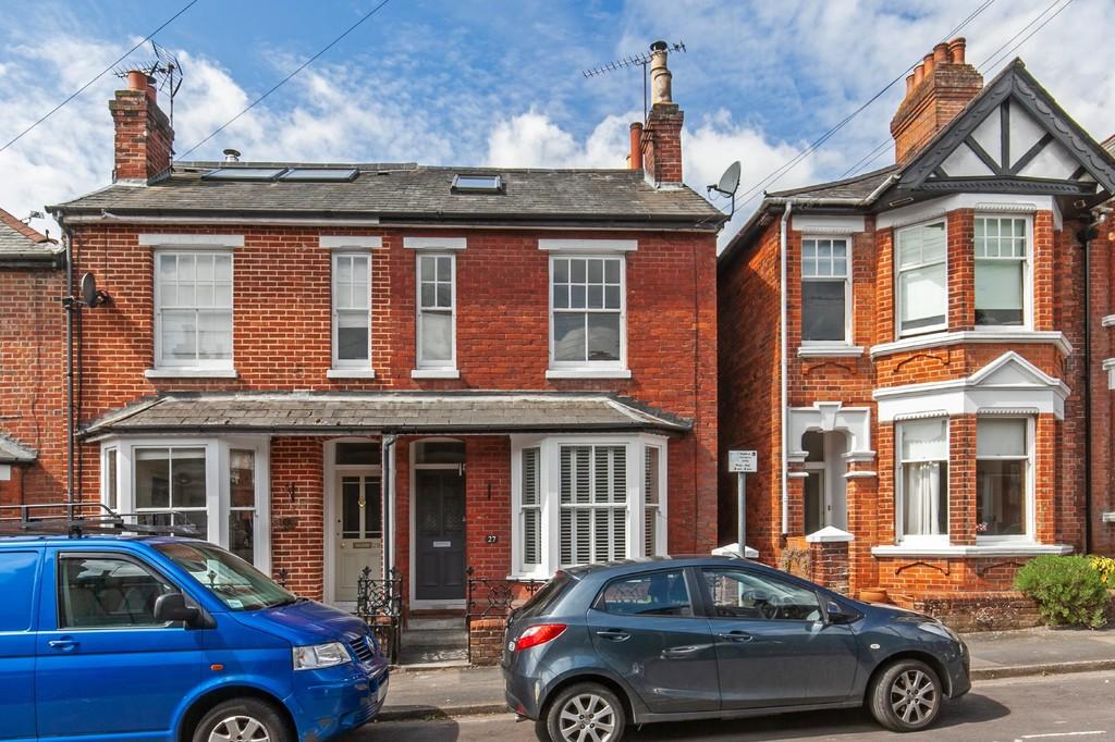 Brassey Road, Fulflood, Winchester, SO22 4 bed semidetached house £