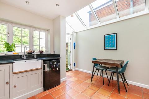 4 Canute Road, Winchester, SO23 0PW