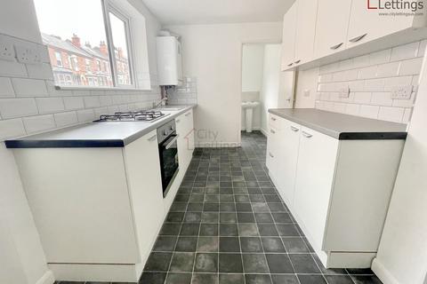 2 bedroom flat to rent, Ilkeston Road Nottingham NG7