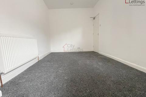 2 bedroom flat to rent, Ilkeston Road Nottingham NG7