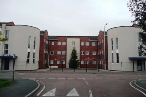 3 bedroom flat to rent, Mallow Street, Hulme, Manchester. M15 5GD