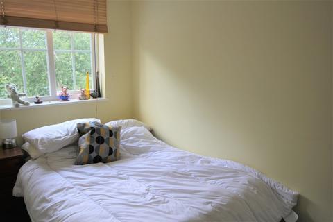 99 Bascombe Grove, Dartford, DA1 3RH