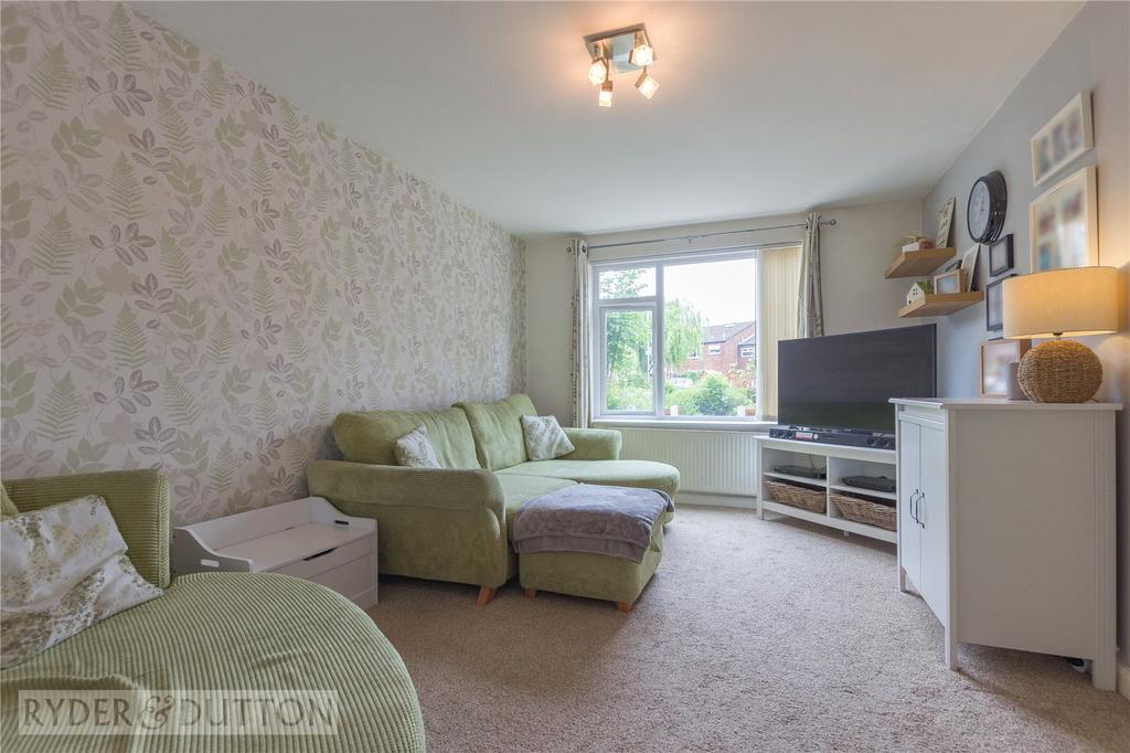 Brow Avenue, Alkrington, Middleton, Manchester, M24 3 bed end of