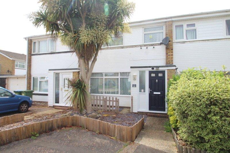 Meadowside, Angmering 3 bed terraced house £1,250 pcm (£288 pw)