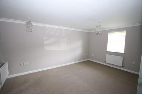 2 bedroom apartment to rent, White's Way, Hedge End, SO30 2JX