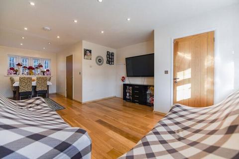 43 Faesten Way, Bexley, DA5 2JB