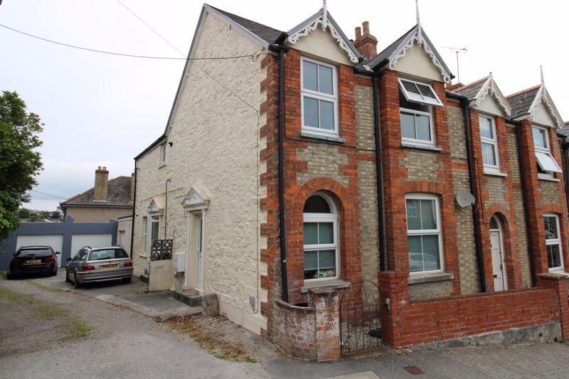 Daniell Road, Truro 4 bed end of terrace house £325,000