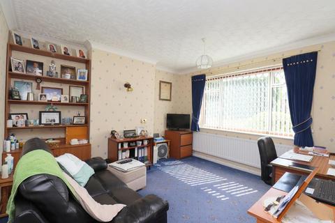 18 Ampthill Road, Flitwick, Bedford, MK45 1AY