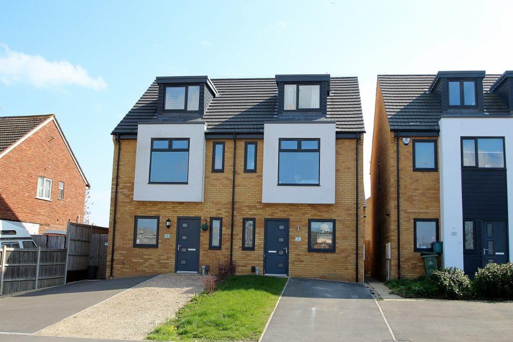 Newdawn Place, Village Road, Cheltenham 4 bed semidetached house £