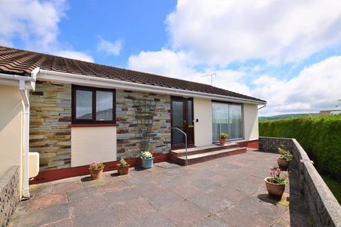 6 Dawe Crescent, Bodmin, PL31 1PY
