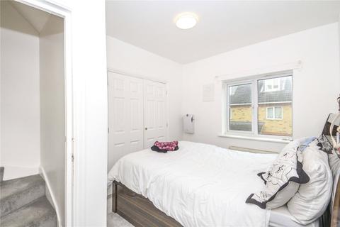 45 Teasel Crescent, London, SE28 0LP