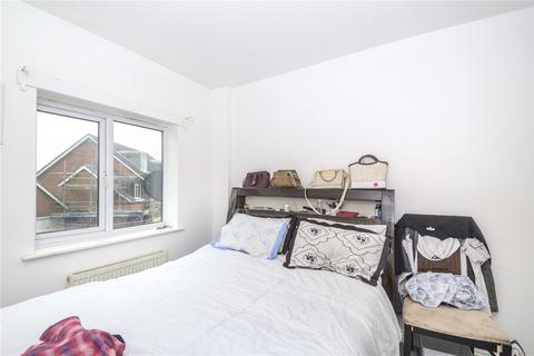 45 Teasel Crescent, London, SE28 0LP