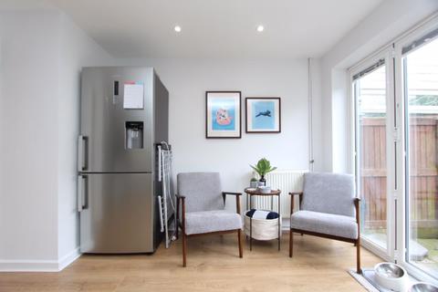 55c North Street, Carshalton, SM5 2HG