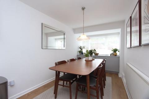 55c North Street, Carshalton, SM5 2HG