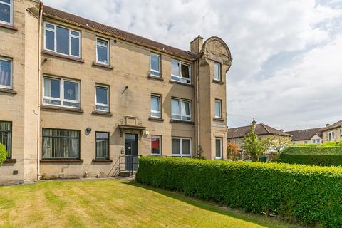 10/1 Lochend Square, Edinburgh, EH7 6ED