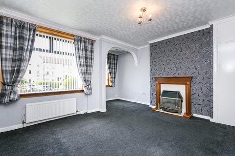 10/1 Lochend Square, Edinburgh, EH7 6ED