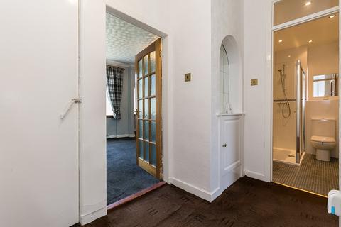 10/1 Lochend Square, Edinburgh, EH7 6ED