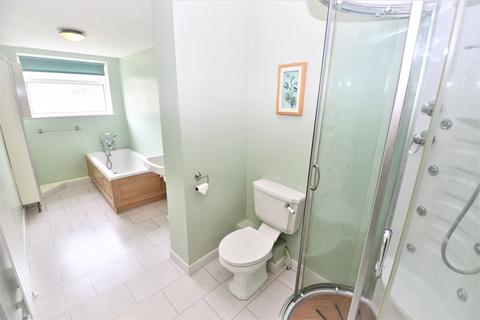 50 Gore Crescent, Salford, M5 5EZ