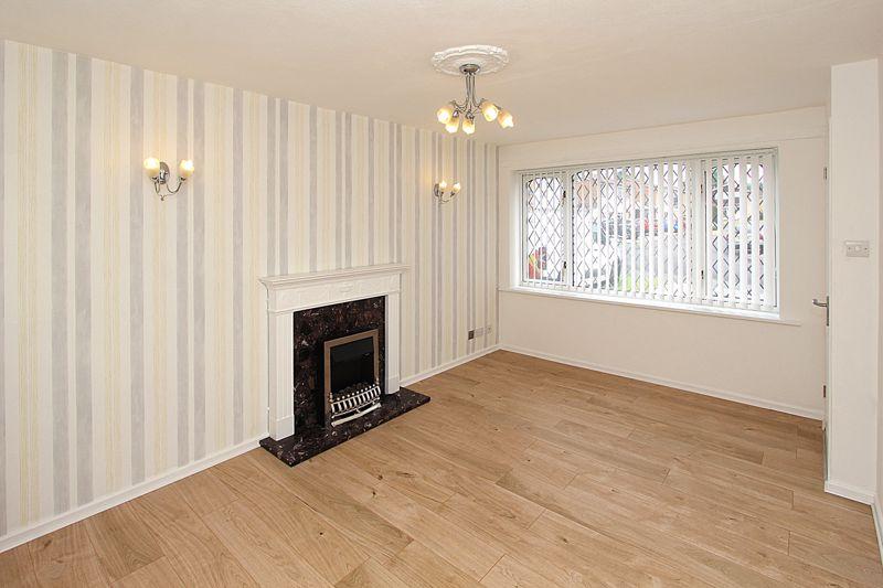 WOMBOURNE, Valley Way 2 bed semidetached house £195,000