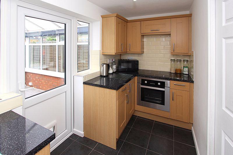 WOMBOURNE, Valley Way 2 bed semidetached house £195,000