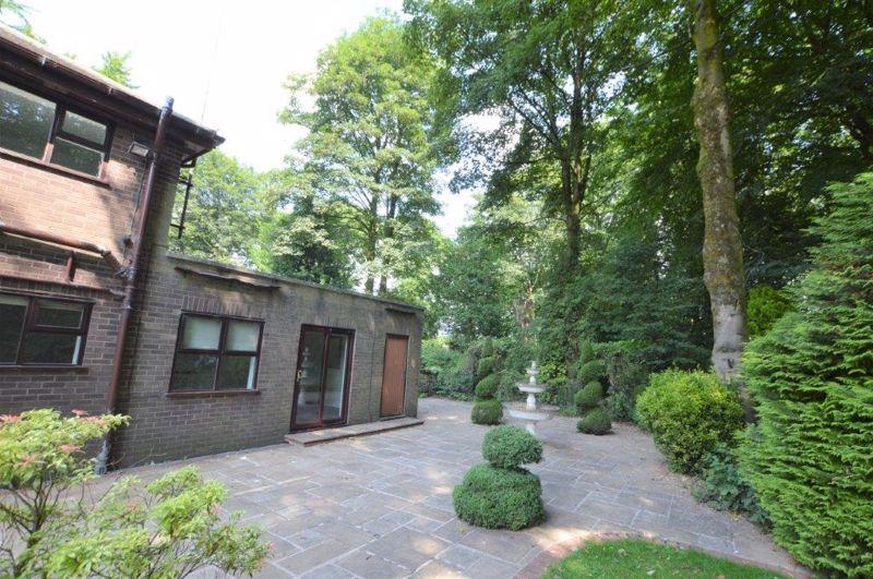Driveway &amp; Garage