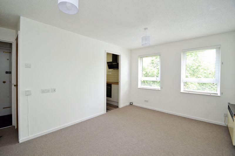 Tuckmill, Clevedon Studio £525 pcm (£121 pw)