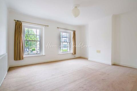 59 Romilly Crescent, Cardiff, CF11 9NQ