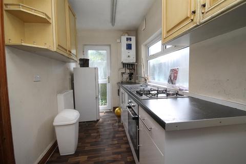 66 Manor Lane, Sutton, SM1 4BT