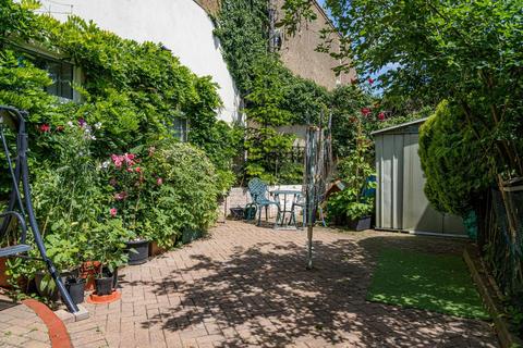 6 Sea View Square, Herne Bay, CT6 5JH