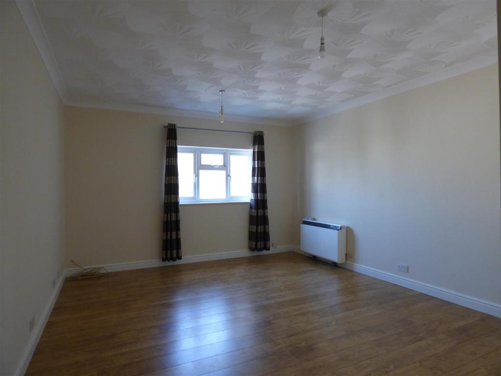 Street, Kent Studio £575 pcm (£133 pw)