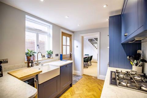 22 Upper Heath Road, St Albans, AL1 4DN