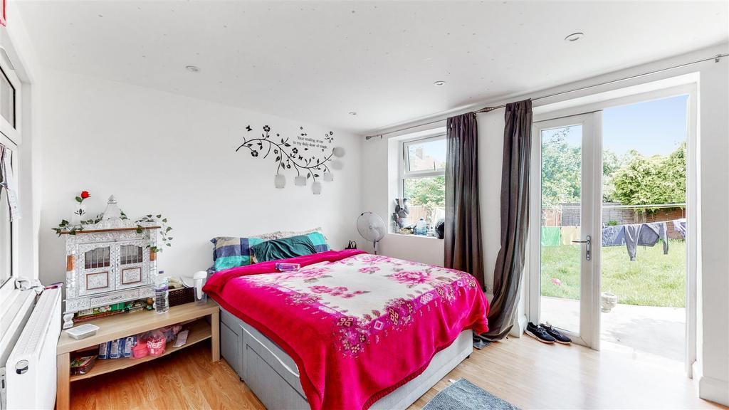 Repton Avenue 07122021 212905.jpg