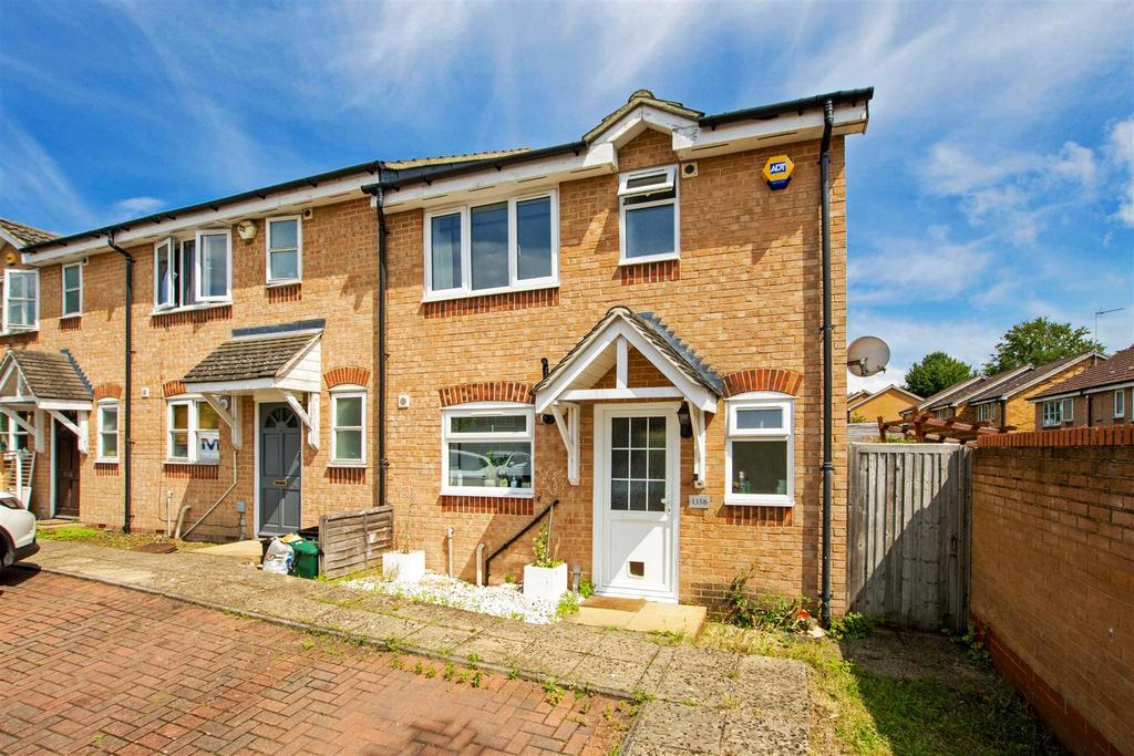 Star Lane, Orpington 2 bed end of terrace house for sale £300,000